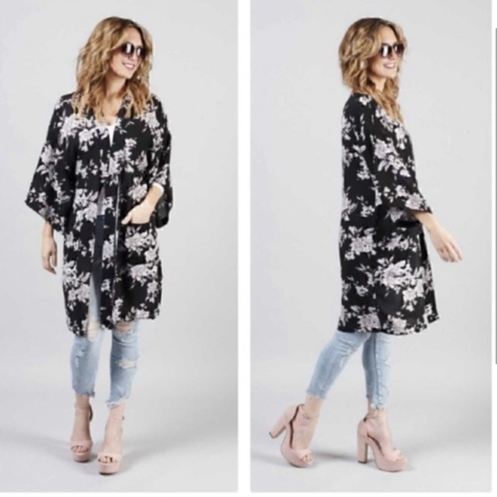 Spiritual Gangster Black Floral Kimono Tie Duster/Robe - Picture 9 of 10